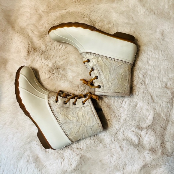 Sperry Saltwater Crunch Duck Rain Boots Gold / Ivory sts99726 Women's US 9.5 - Picture 9 of 13